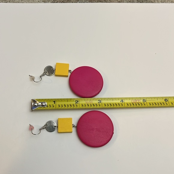 Earrings - Picture 7 of 7